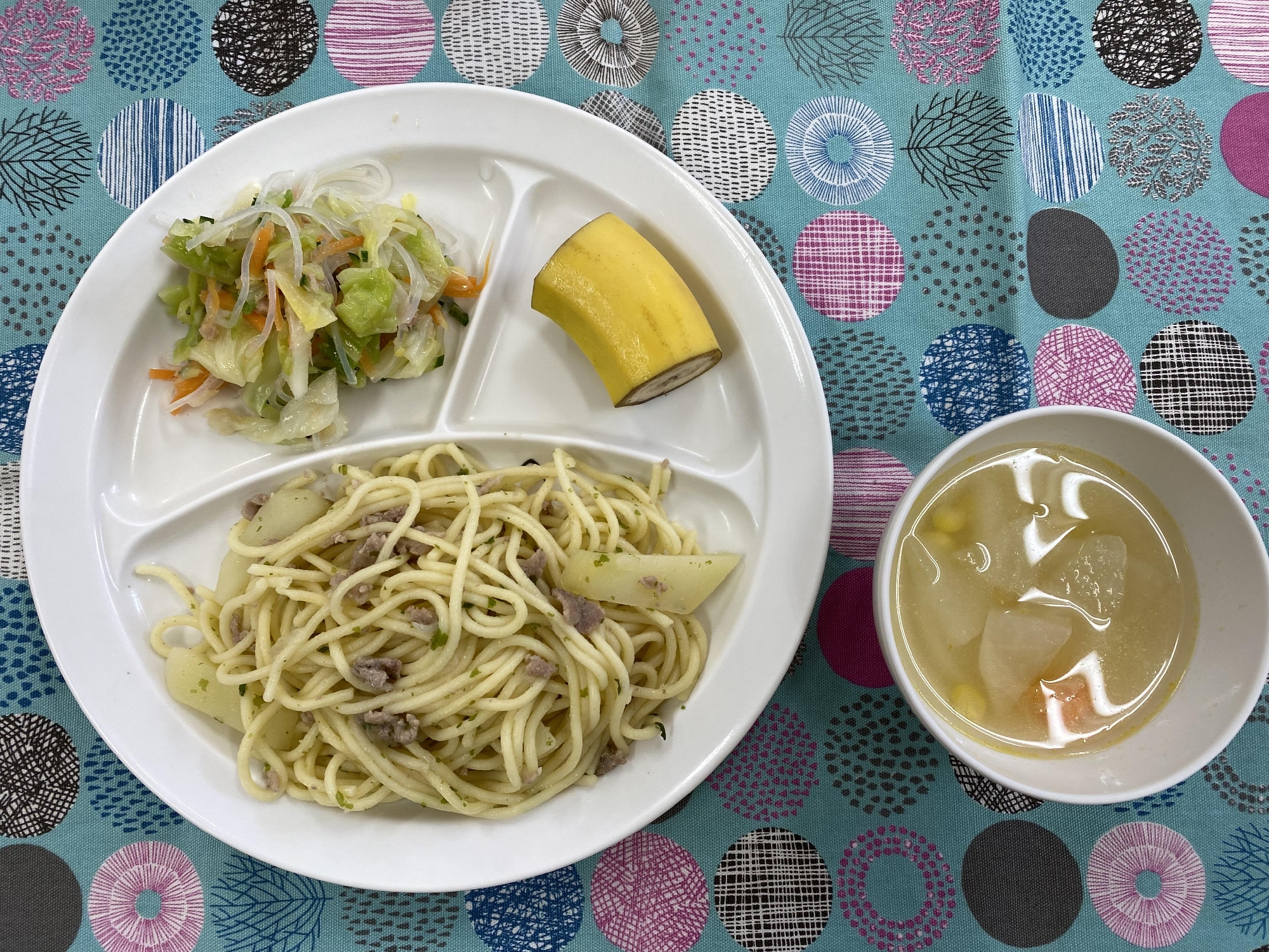 豚バラとじゃがいものペペロンチーノ