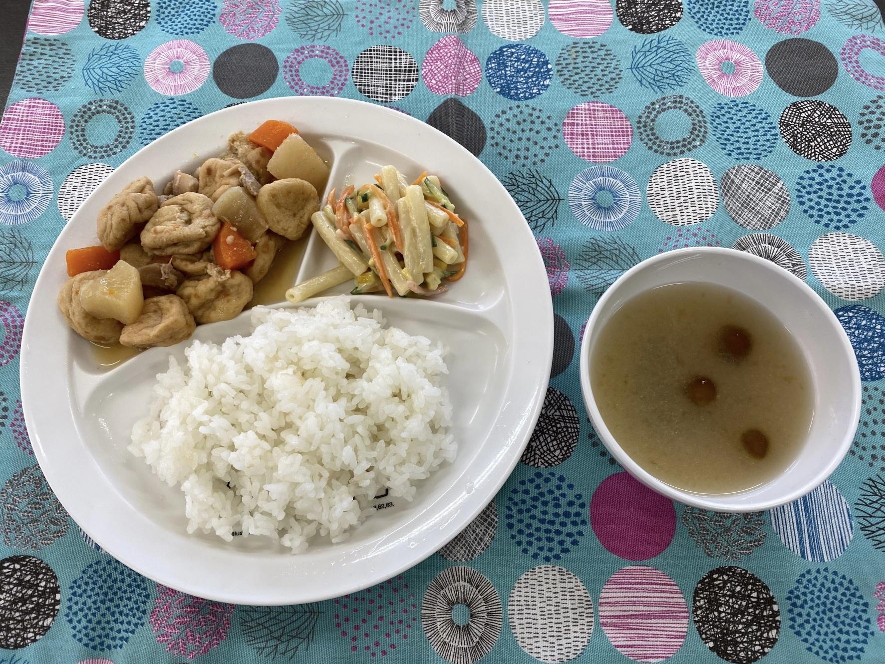 鶏肉とがんもの煮物