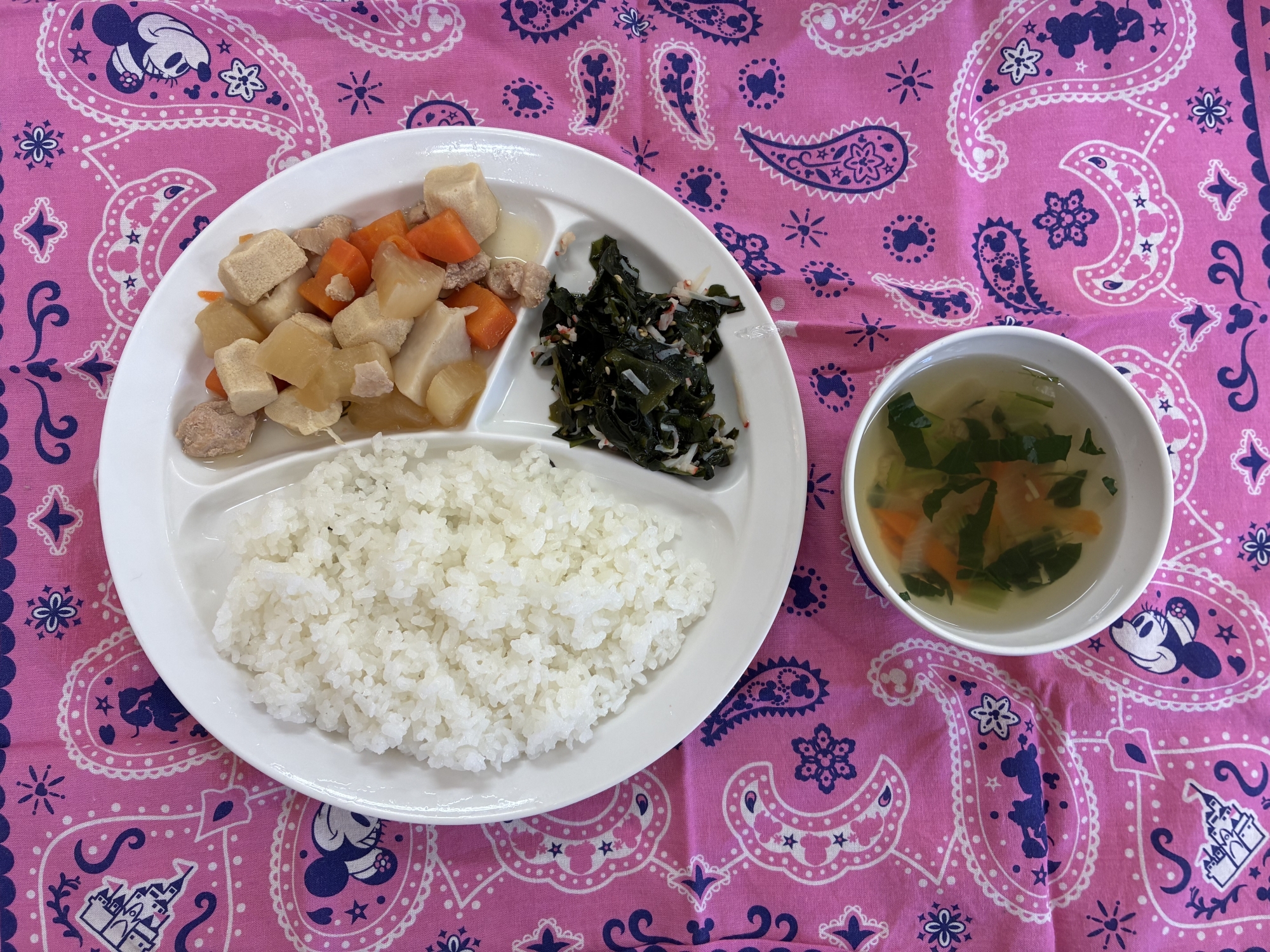 鶏肉と高野豆腐の煮物