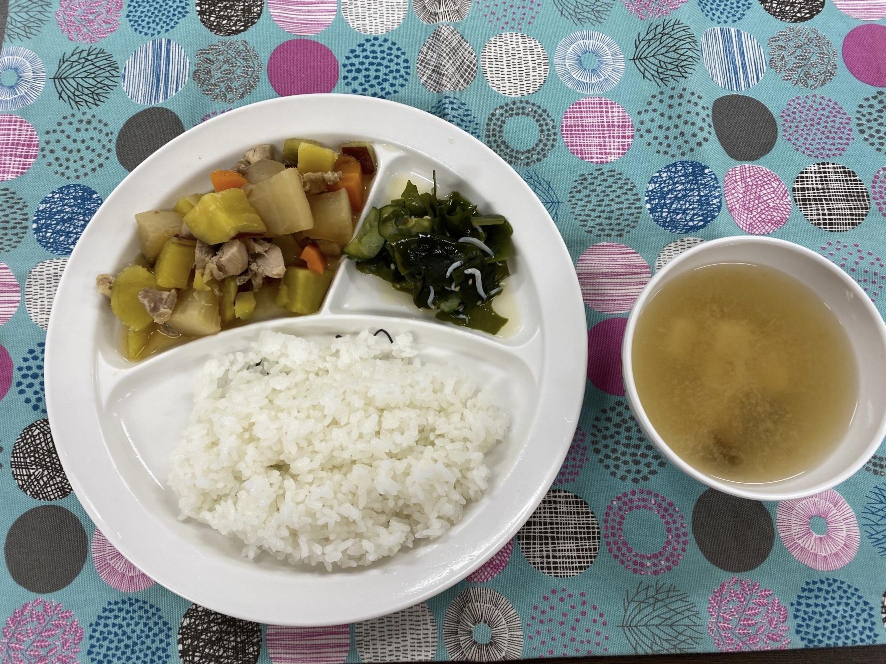 鶏肉と大根とさつまいもの旨煮