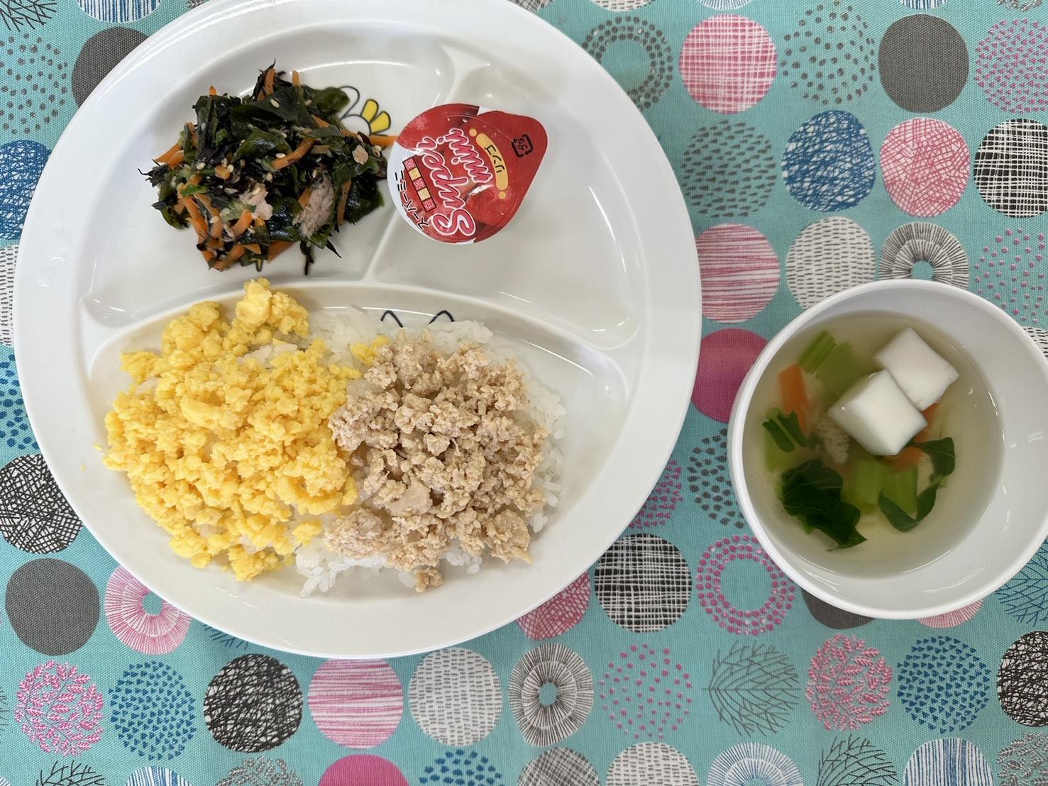 鶏そぼろごはん