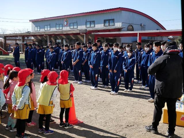 12/17(火)・18(水)　三和中学3年生　家庭科郊外学習幼稚園訪問