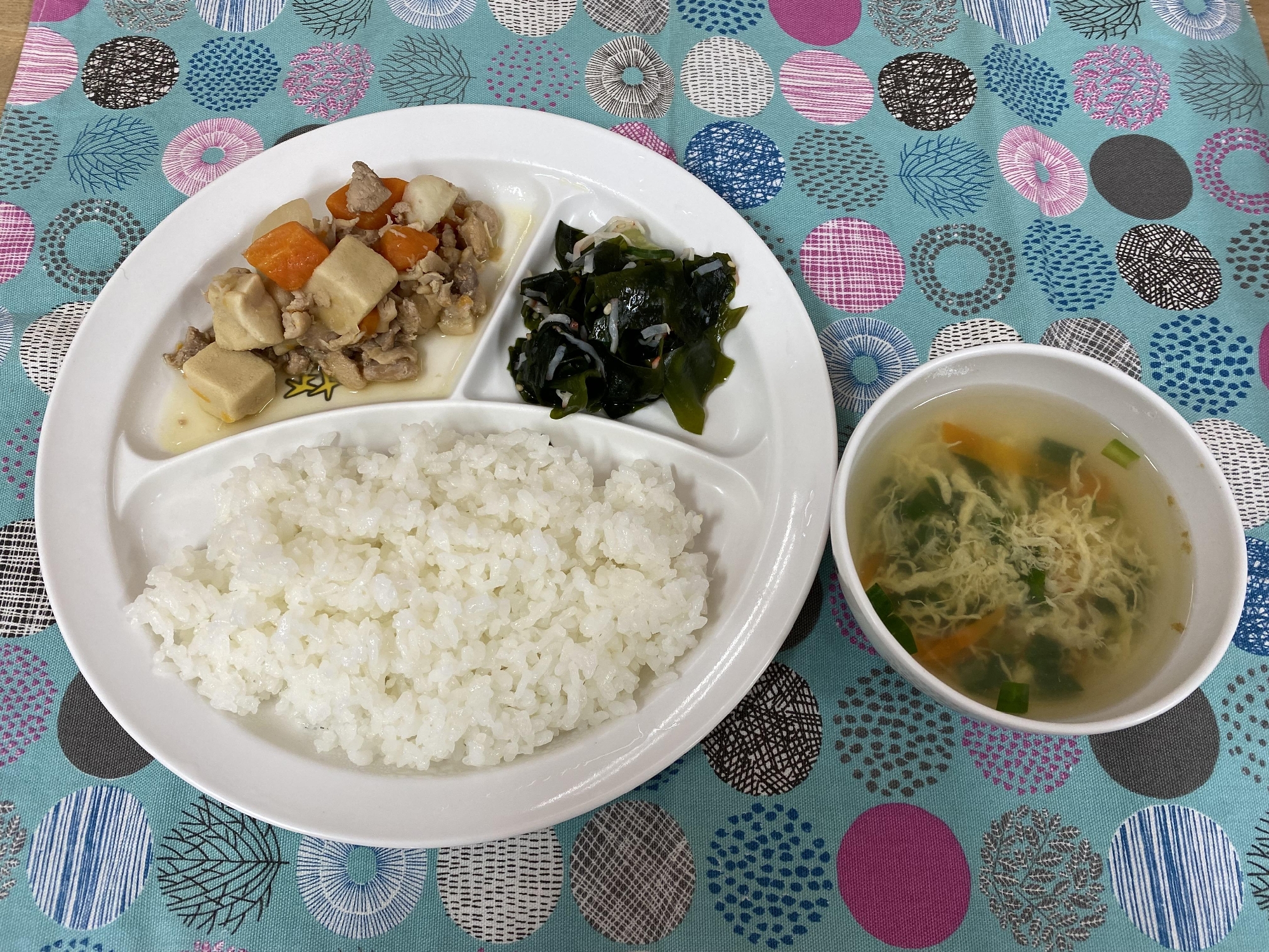 鶏肉と高野豆腐の煮物